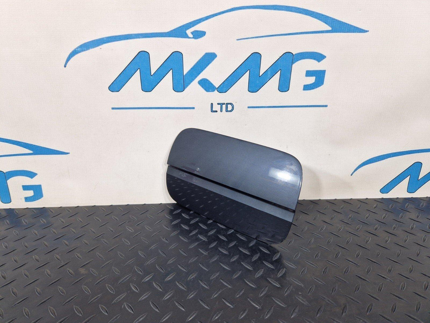 16-19 AUDI A4 AVANT B9 3.0 TDI S-LINE FUEL FILLER FLAP IN GREY LX7L 8W0809907