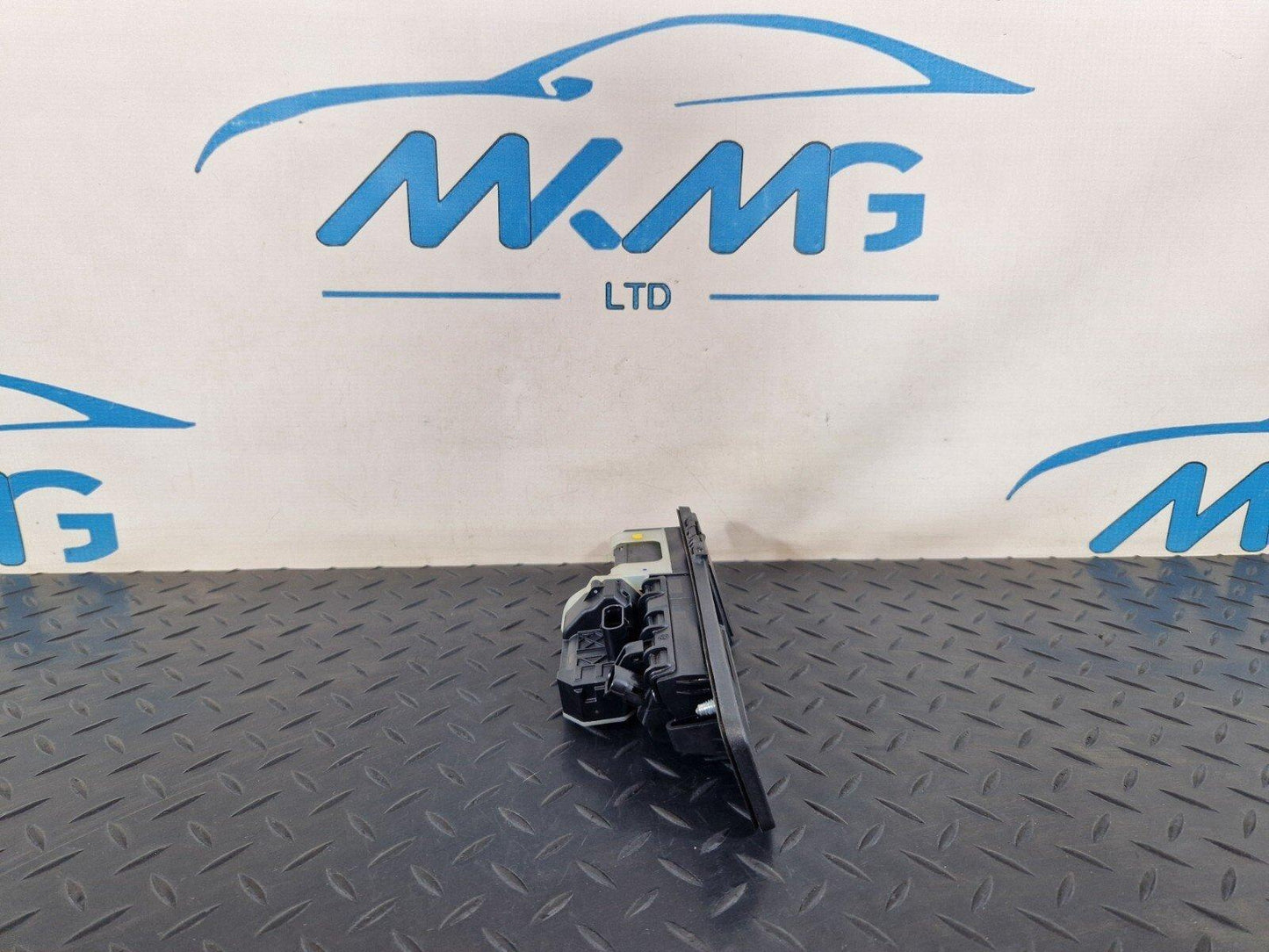 18-ON MERCEDES BENZ A CLASS W177 TAILGATE BOOT LID OPENING HANDLE A0997500700
