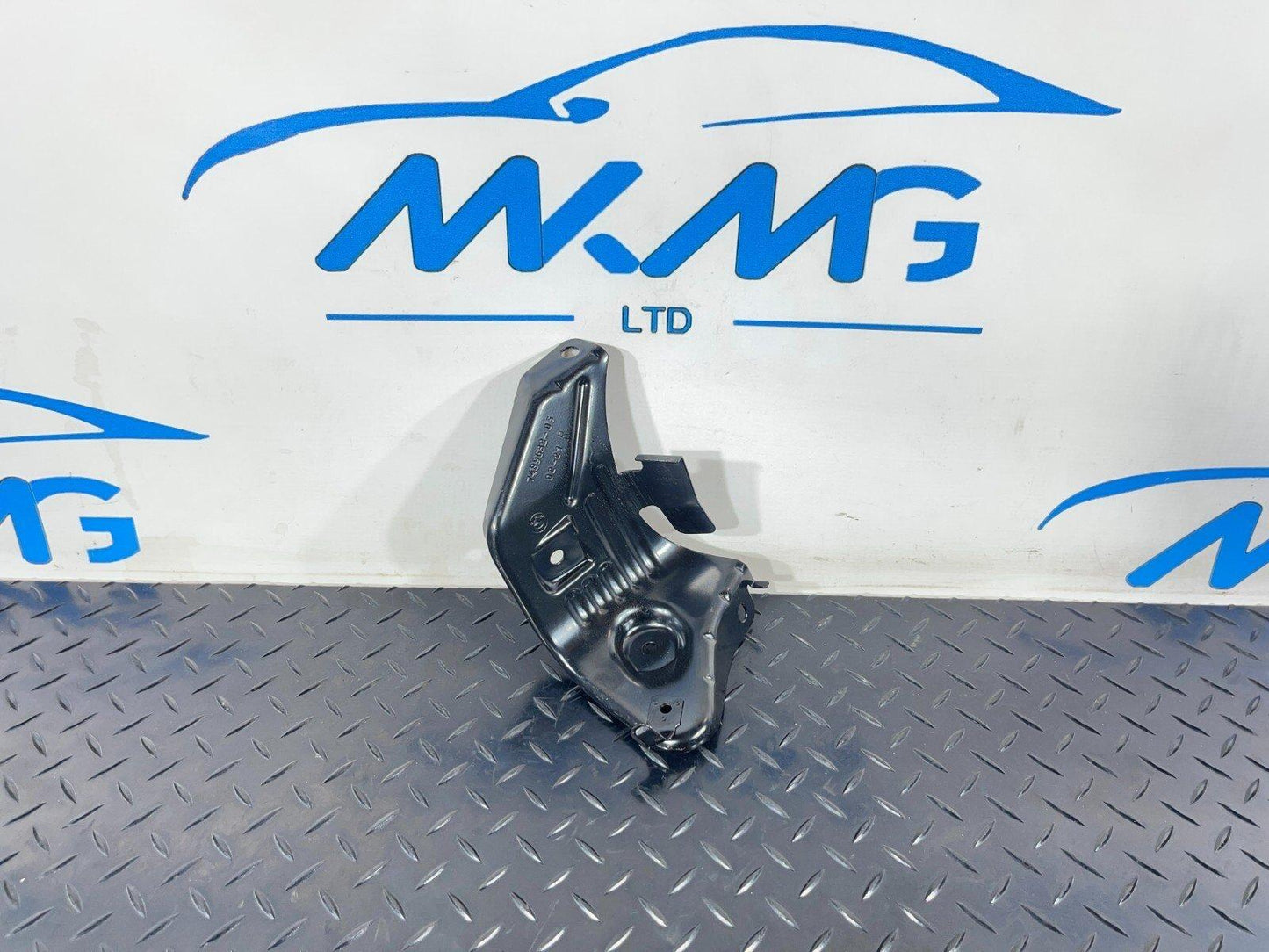 20-ON BMW 2 SERIES GRAN COUPE M-SPORT F44 WING MOUNTING BAR RIGHT 7489632