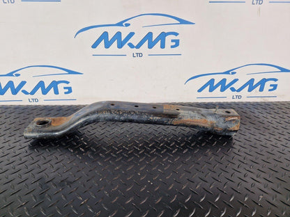 18-ON MERCEDES-BENZ W906 SPRINTER DRIVER SUBFRAME MOUNT BRACE STRUT A9063300105