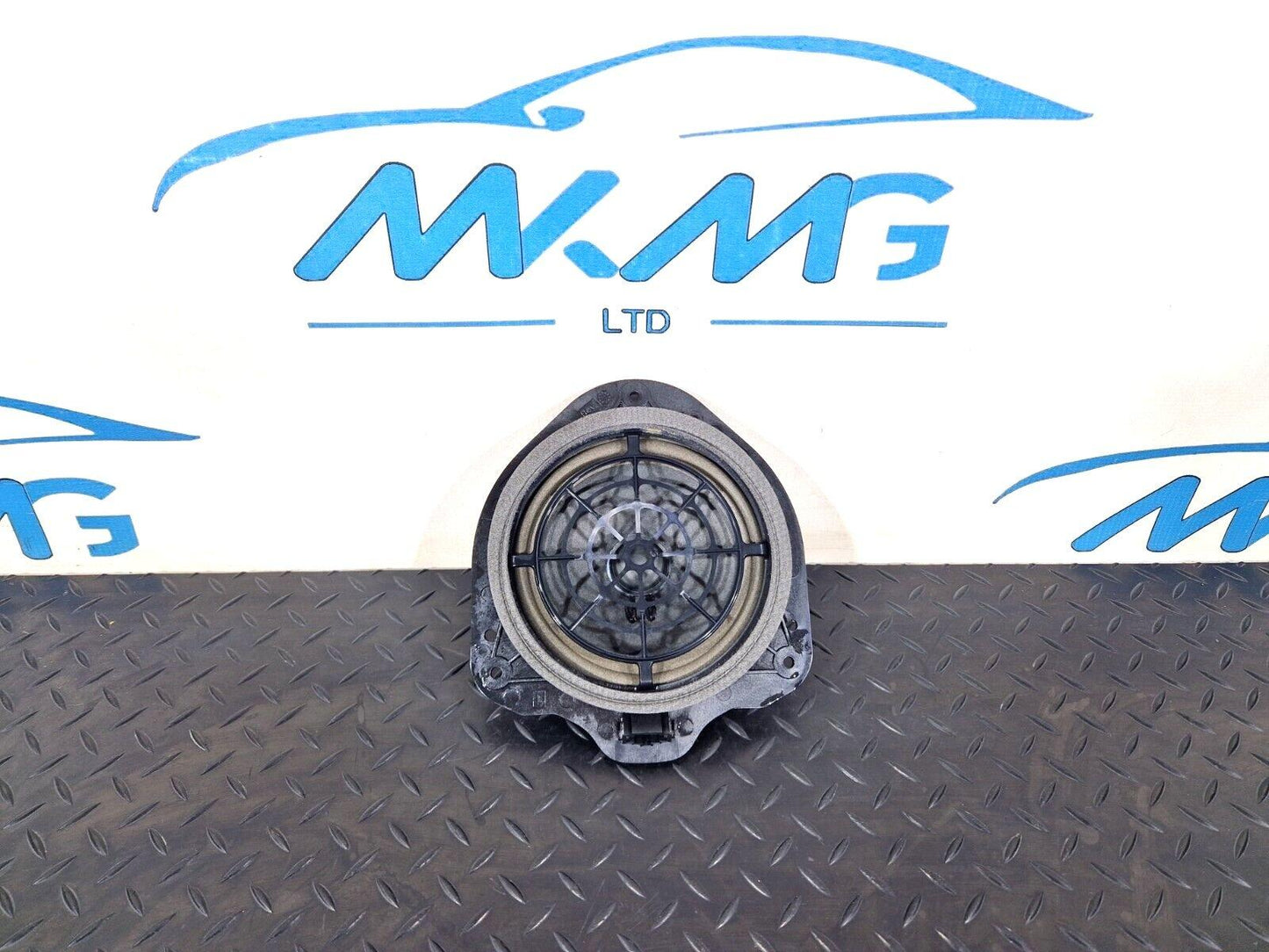 16-24 AUDI A5 F5 GENUINE REAR SIDE PANEL SOUND SPEAKER 8W6035411