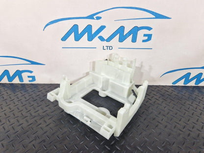 20-24 BMW 1 SERIES F40 GENUINE CURRENT DISTIBUTOR BRACKET HOLDER TRAY 6837044