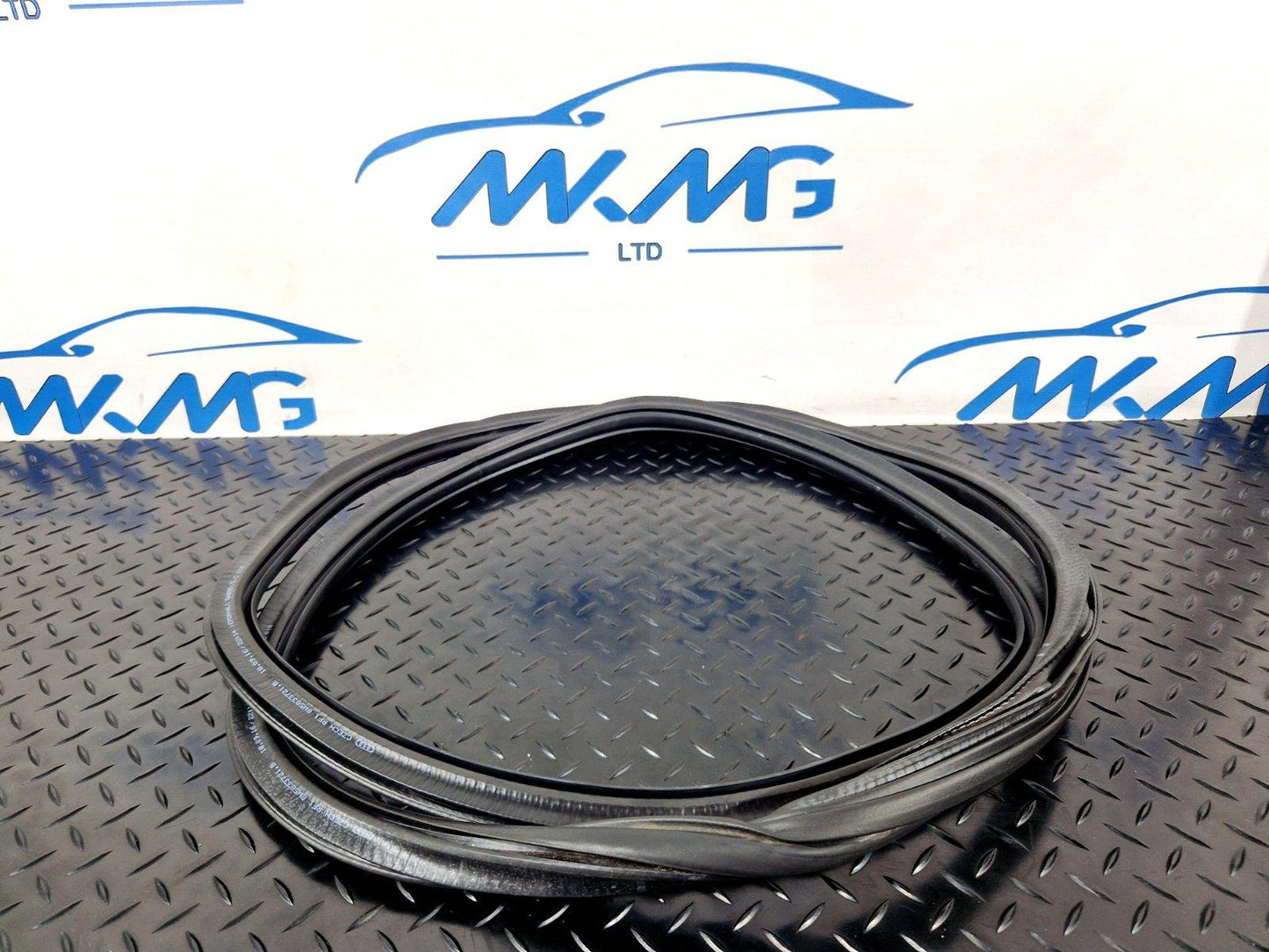 16-19 AUDI A4 B9 Rear Right or Left Door Rubber Seal 8W5833721B