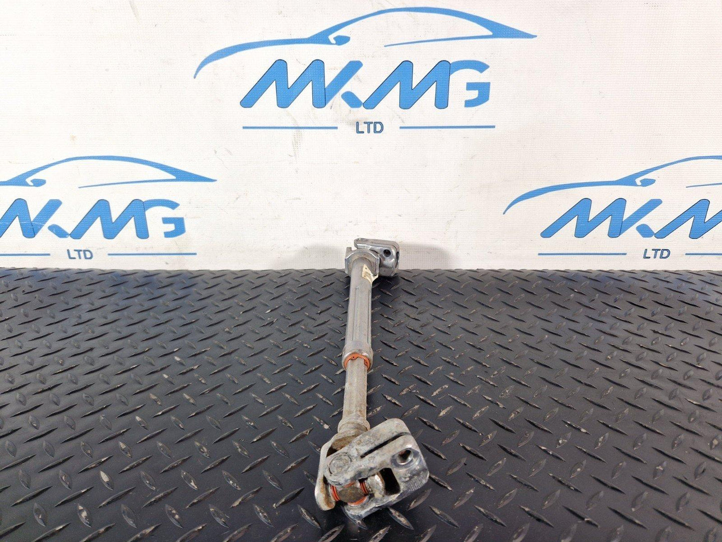 11-19 MERCEDES BENZ GLE500 W166 GENUINE STEERING COLUMN SHAFT JOINT A1664600610