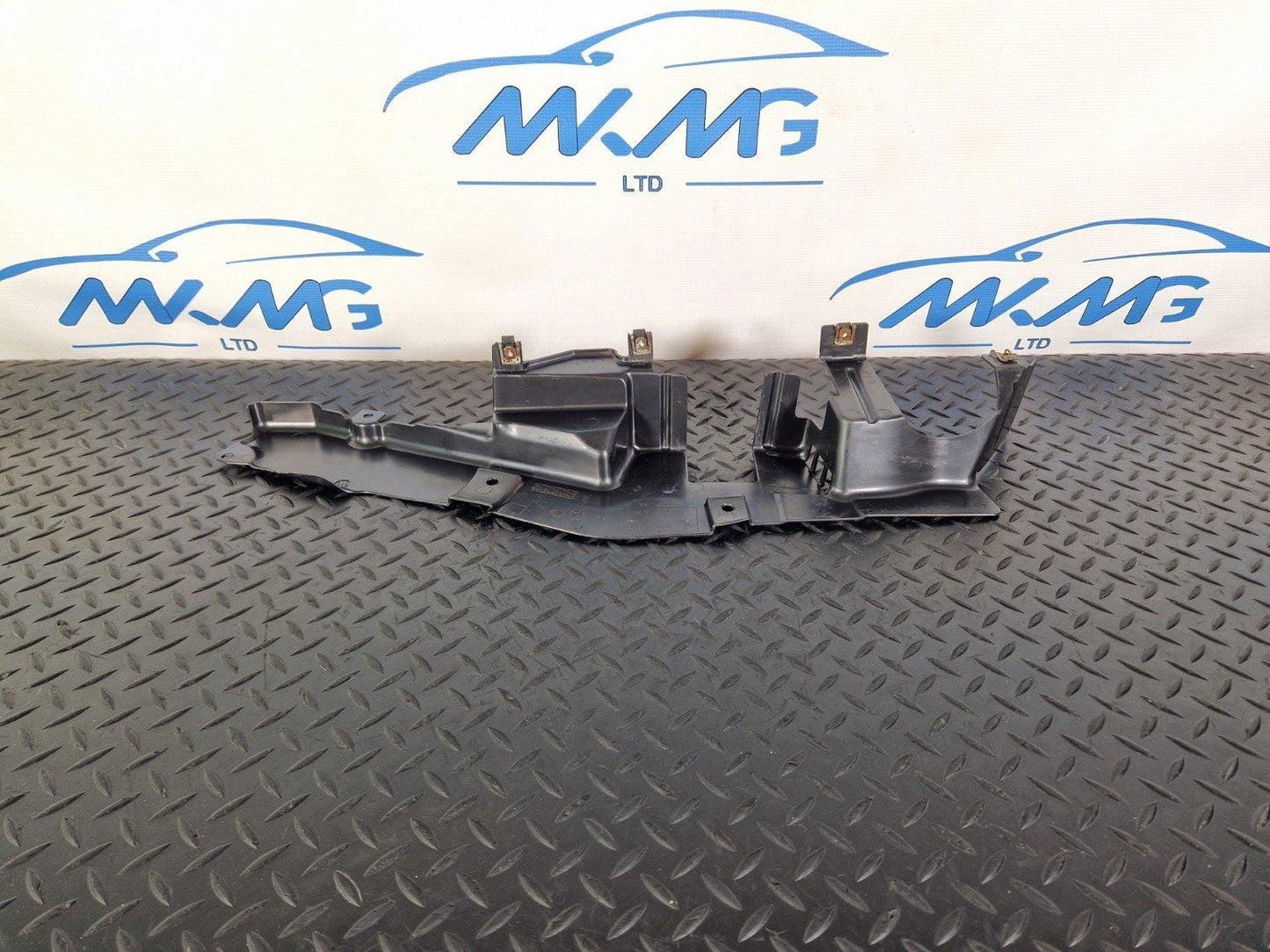 10-13 BMW X5 E70 LCI GENUINE N/S LEFT SIDE STEERING GEAR COVER TRIM 7160239