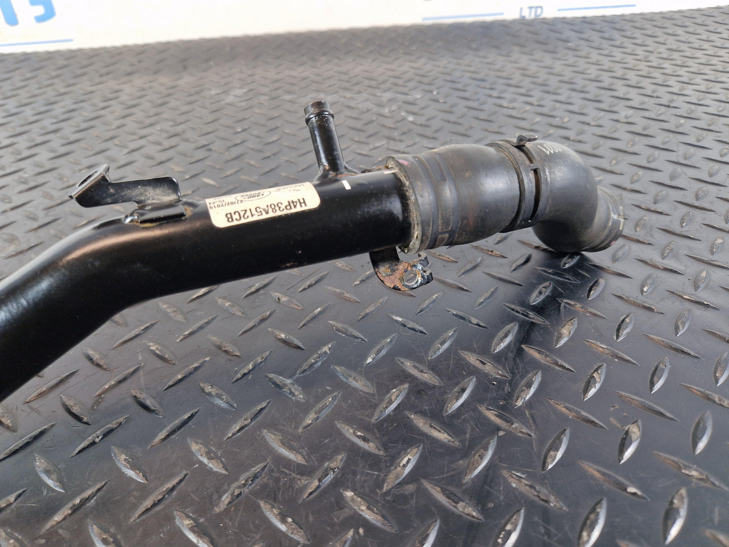 Land Rover Range Rover Evoque L551 WATER COOLANT PIPE H4P38A512CB HJ32BA594BC