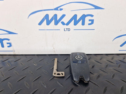 18-ON MERCEDES BENZ SPRINTER W907 SPRINTER KEY FOB REMOTE A2479052303