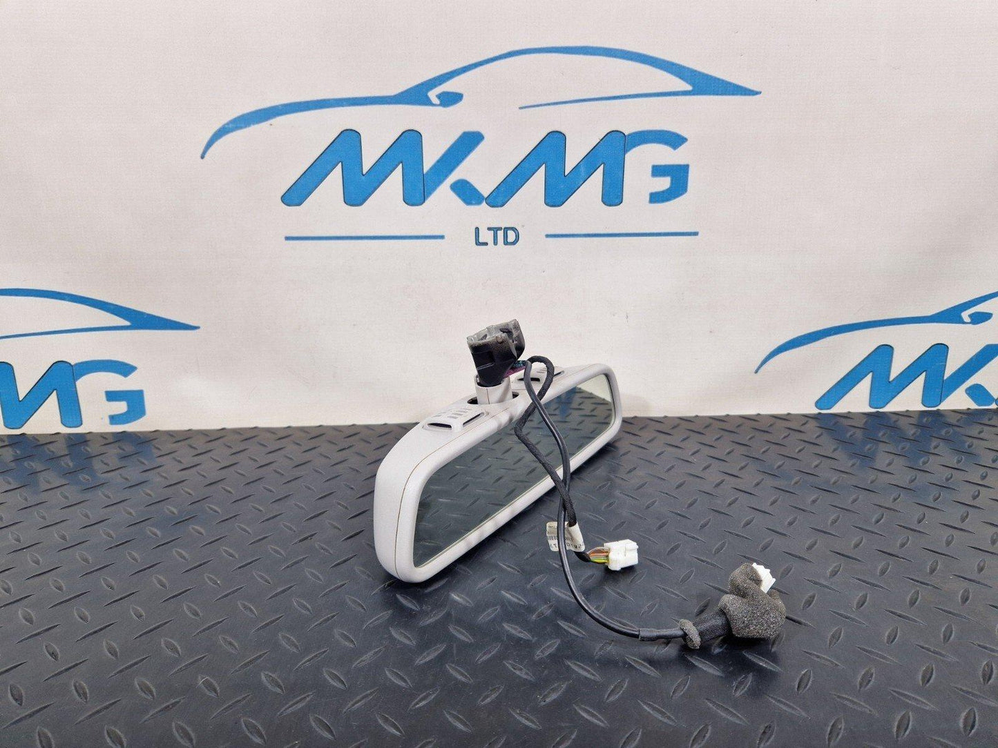 14-21 MERCEDES BENZ C200d W205 GENUINE OEM INTERIOR REAR VIEW MIRROR A2228100217