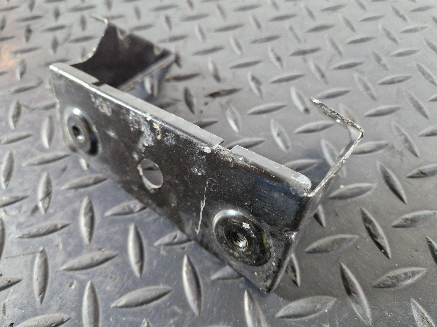 14-23 MERCEDES VITO W447 CONTROL UNIT BOX MOUNT BRACKET A4475402940