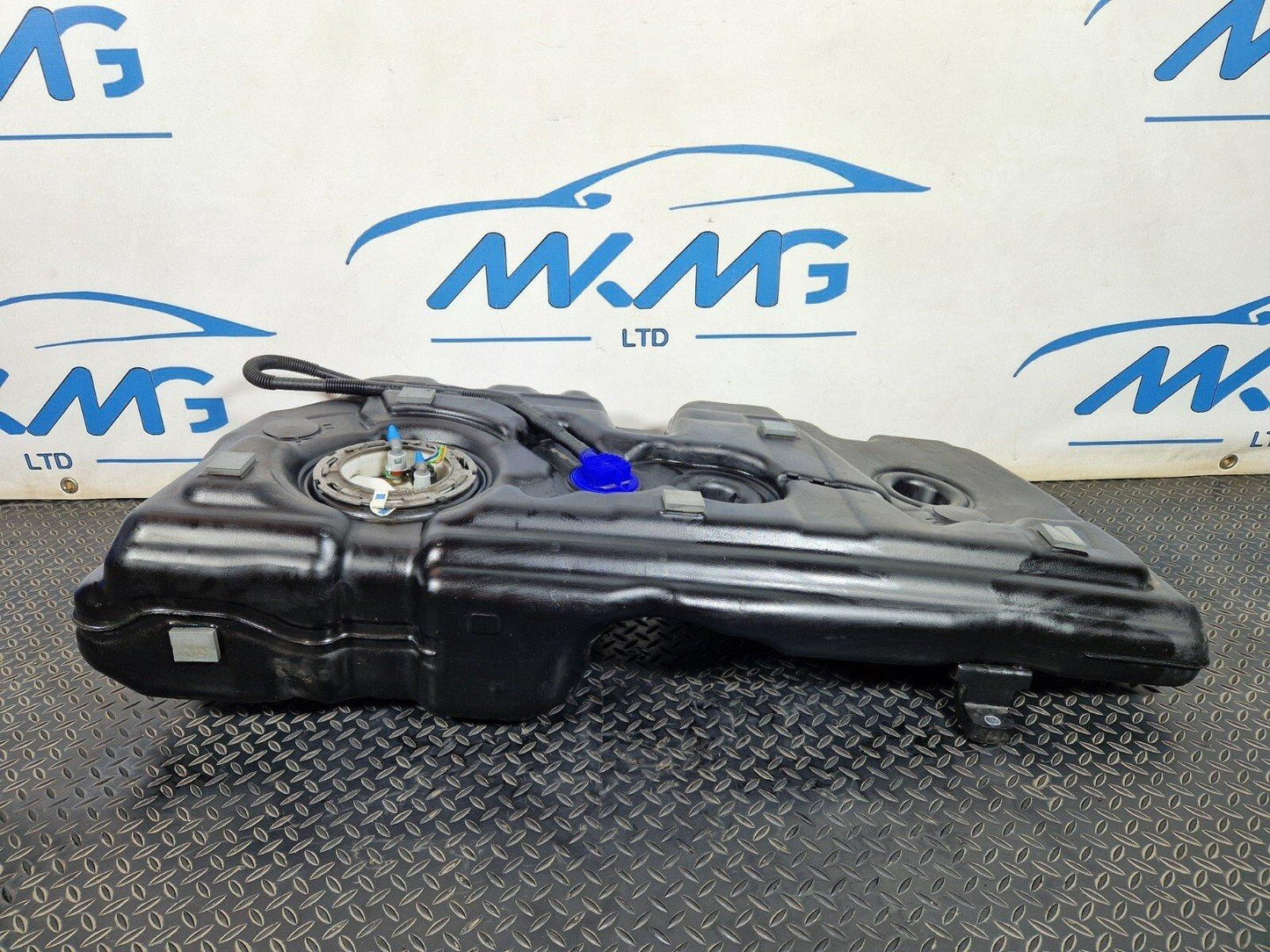16-22 BMW X1 F48 DIESEL ENGINE FUEL TANK WITH PUMP 7300483 7348331
