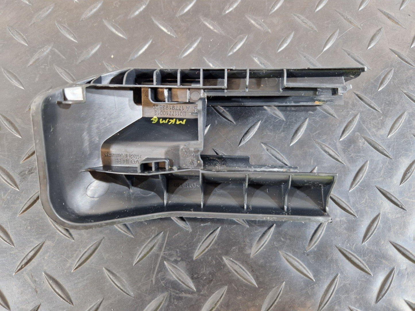 18-ON MERCEDES BENZ A CLASS W177 FRONT RIGHT SEAT RAIL TRIM COVER A1779193800