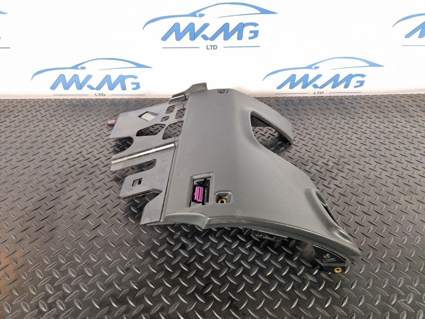 12-18 AUDI A6 C7 DASHBOARD LOWER TRIM COVER FRONT RIGHT DRIVER SIDE 4G2863076