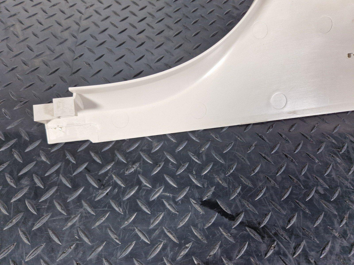 11-18 BMW 6 SERIES F06 LEFT SIDE BOTTOM B PILLAR LEATHER TRIM 7289401