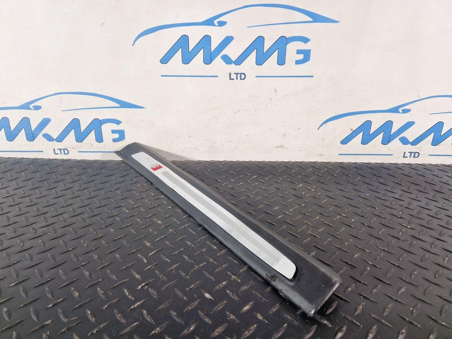 10-15 AUDI Q7 4L PASSENGER FRONT LEFT N/S OEM DOOR SILL TRIM PANEL 4L0853373E