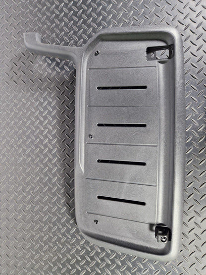 18-ON MERCEDES BENZ SPRINTER W907 W910 SUN VISOR HOLDER DRIVERS SIDE A9106902100