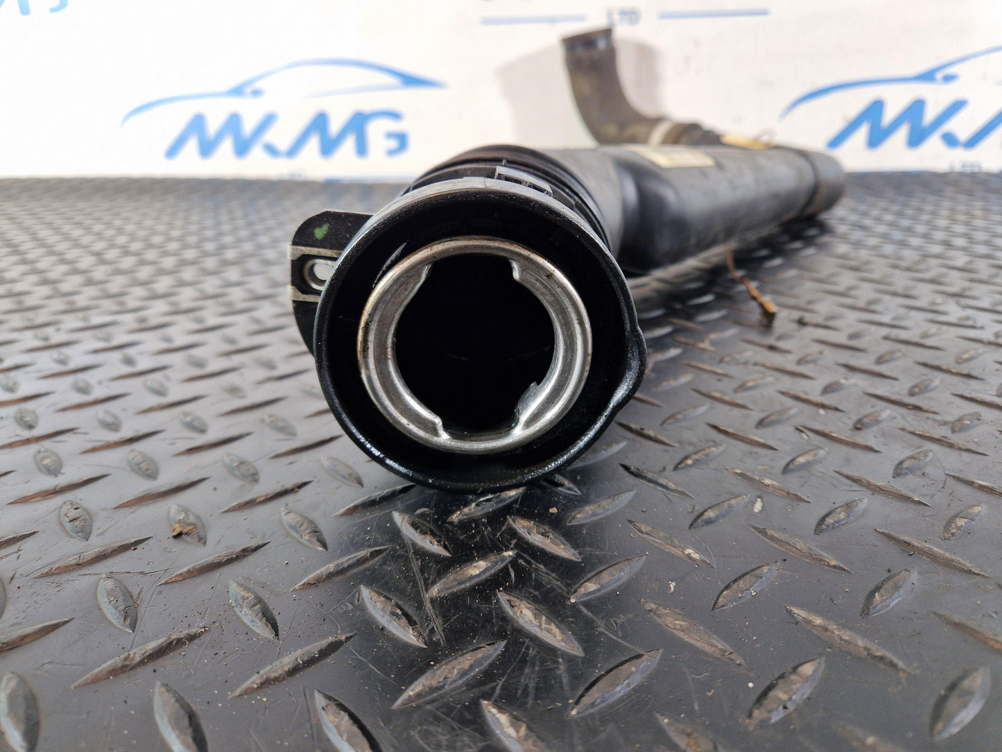 Mercedes-Benz Sprinter W907 2.1CDI Fuel Tank Neck Filler Pipe A9074711000