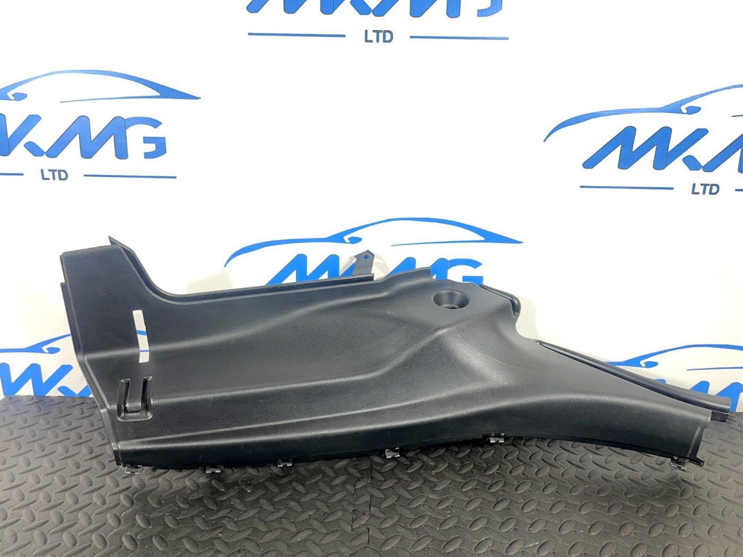 13-19 MERCEDES BENZ CLA C117 DRIVER SIDE REAR PILLAR DOOR TRIM A1176901225