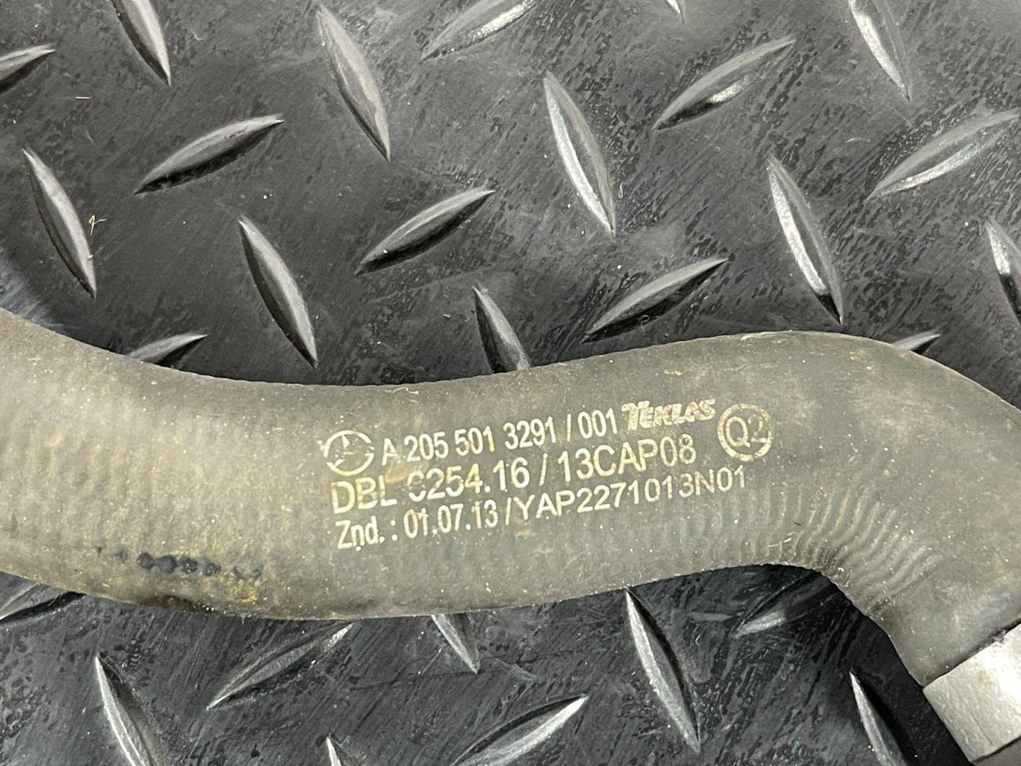 14-21 MERCEDES BENZ C350e W205 GENUINE WATER COOLANT HOSE PIPE A2055013291