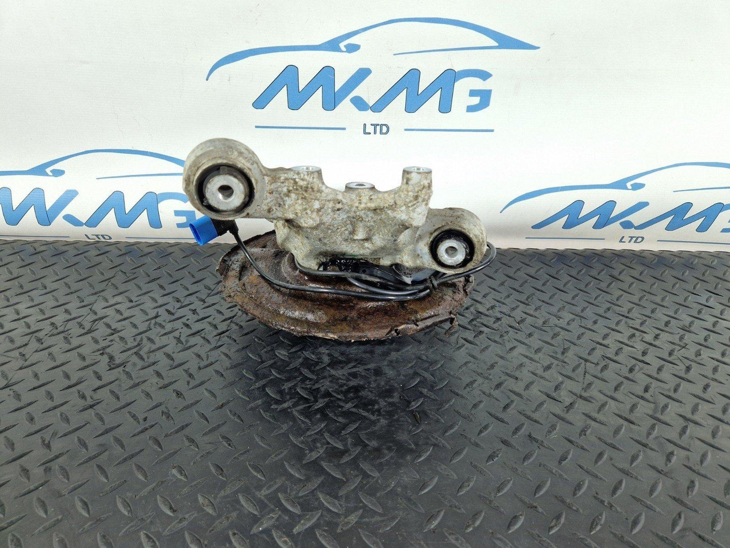 12-18 MERCEDES BENZ B-CLASS W246 REAR LEFT N/S WHEEL HUB & BEARING A2460306