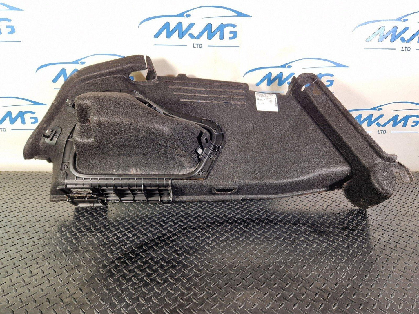 16-19 AUDI A4 B9 OEM REAR RIGHT DRIVER O/S BOOT PANEL TRIM 8W5863880