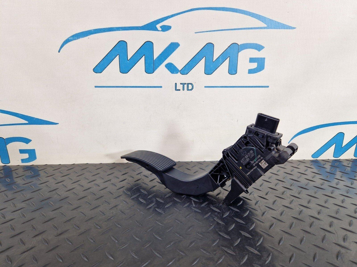 18-ON MERCEDES BENZ A CLASS W177 GENUINE ACCELERATOR THROTTLE PEDAL A1773002000
