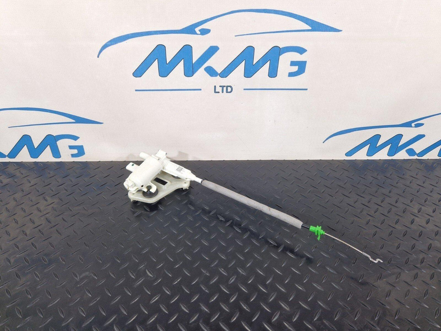 19-ON MERCEDES BENZ B CLASS W247 TAILGATE BOOT LOCK MOTOR ACTUATOR  A0999068600