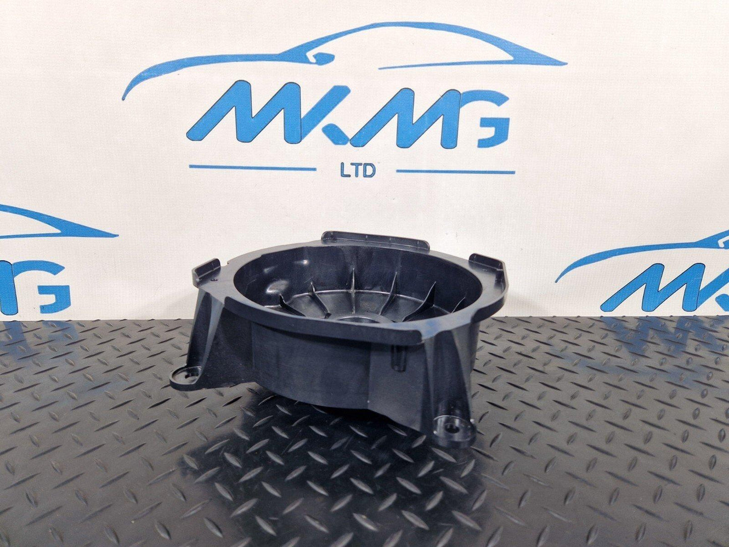 19-ON MERCEDES BENZ B CLASS W247 SUBWOOFER SPEAKER  BRACKET A2478201800