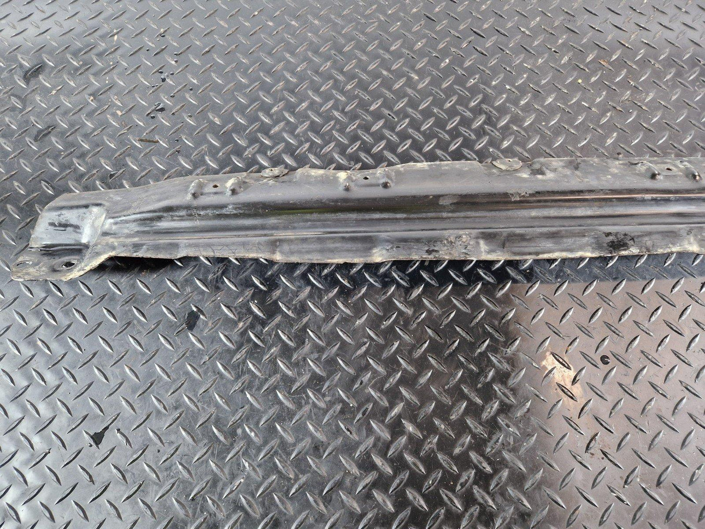 10-15 AUDI Q7 4L OEM FRONT SLAM PANEL FRAME LOWER PART 7L0805551A
