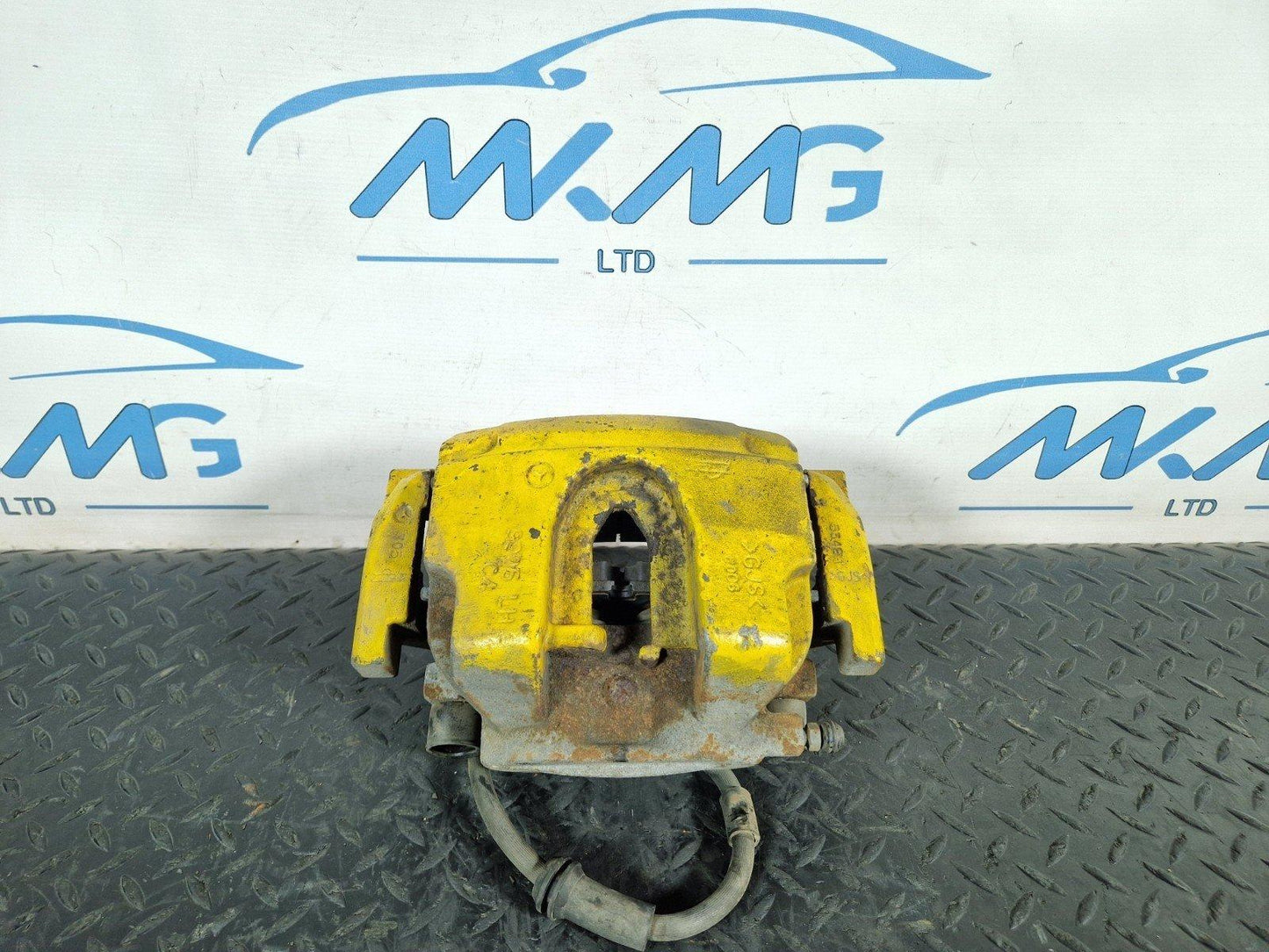 16-19 MERCEDES BENZ GLE W166 GENUINE FRONT RIGHT O/S BRAKE CALIPER