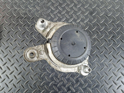 14-21 MERCEDES BENZ C300h W205  FRONT RIGHT DRIVER SIDE ENGINE MOUNT A2052406917
