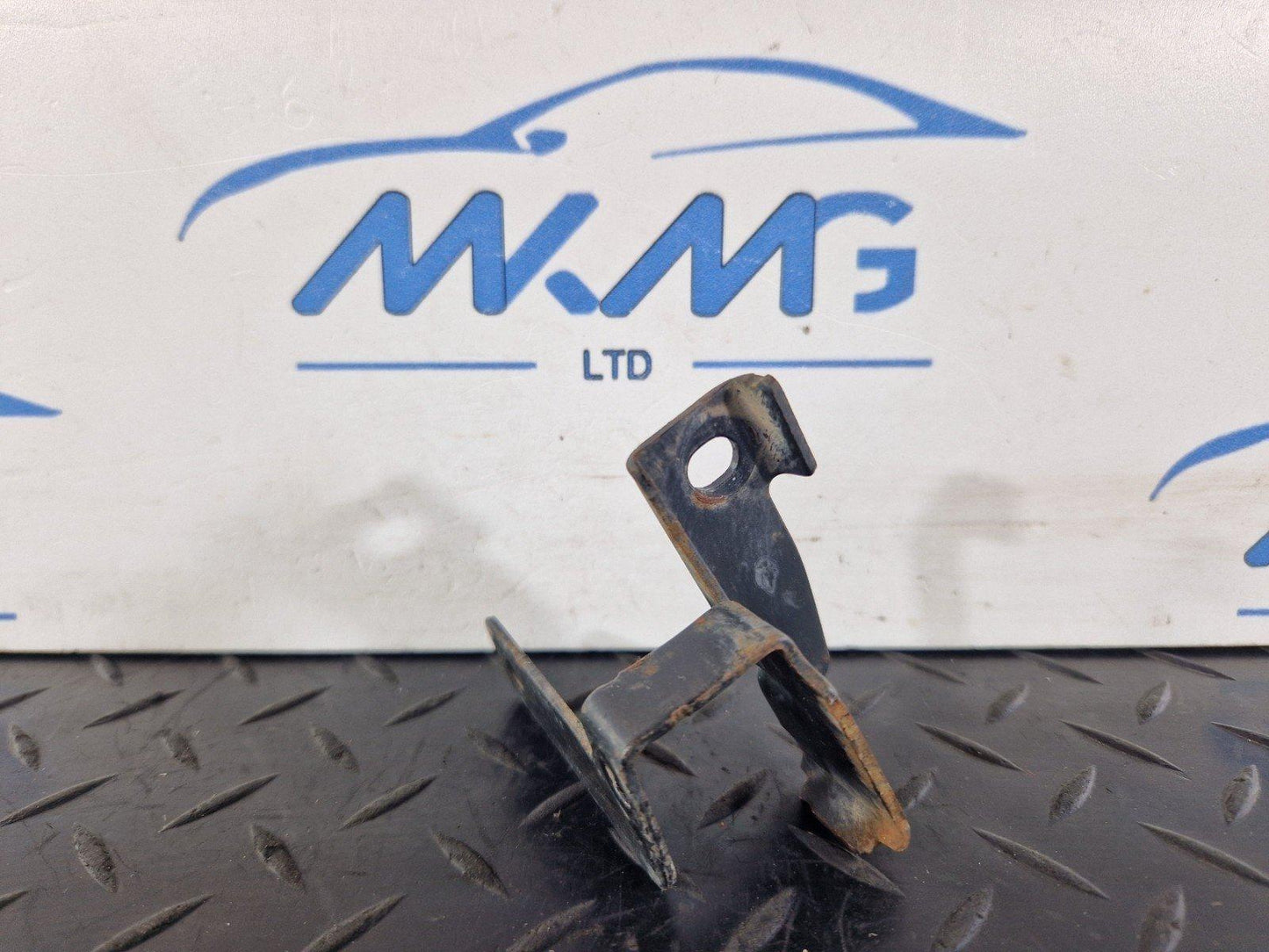 11-19 MERCEDES BENZ ML W166 THANSMITION OIL COLLER BRACKET A1665011920