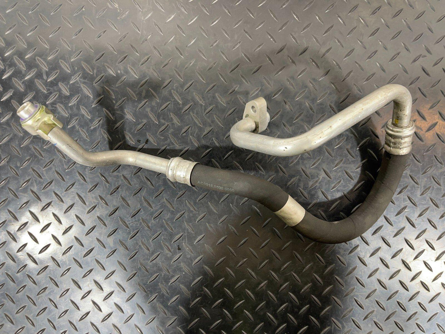 14-21 MERCEDES BENZ C300h W205 AIR CONDITION PIPE HOSE A2058306801