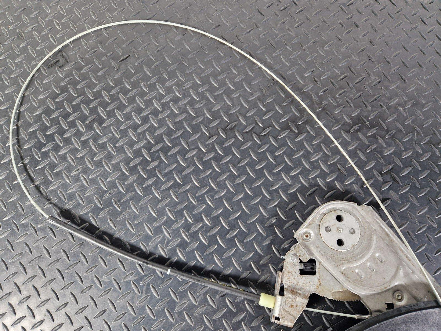 18-ON MERCEDES SPRINTER W907 W910 HANDBRAKE A9074204500