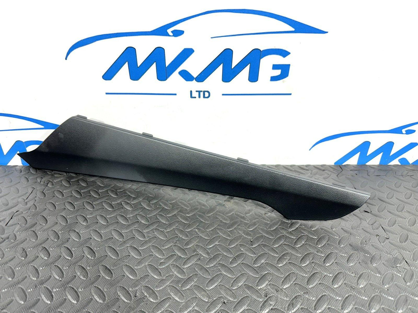 16-19 AUDI A4 B9 AVANT GENUINE LEFT PASSENGER SIDE CENTRE CONSOLE TRIM 8W2863305