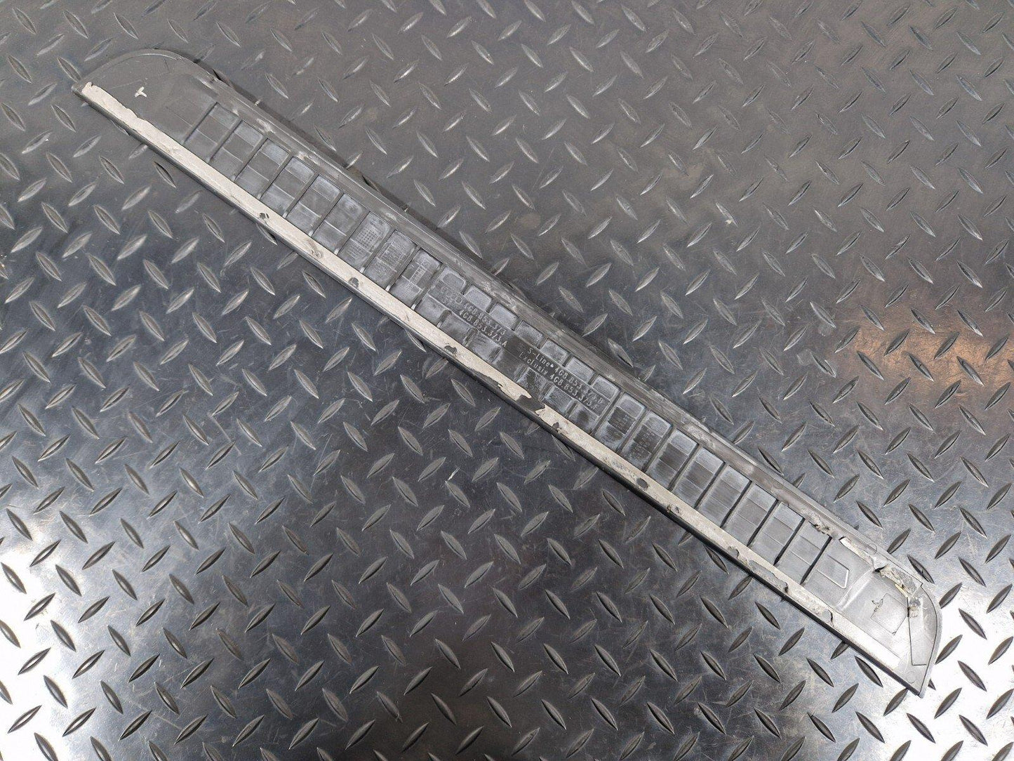 10-18 AUDI A7 4G S-LINE DOOR SILL COVER TRIM FRONT LEFT PASSENGER SIDE 4G8853373