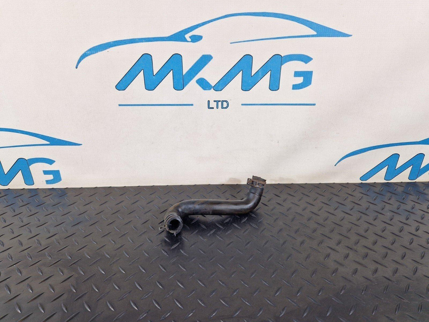 13-19 MERCEDES BENZ CLA C117 AMG GENUINE COOLANT HOSE PIPE A2465010458