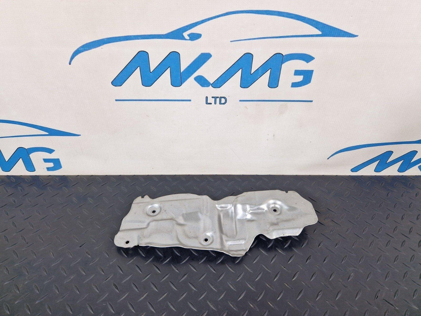 19-ON MERCEDES BENZ B CLASS W247  HEAT SHIELD  COVER PLATE EK70022796