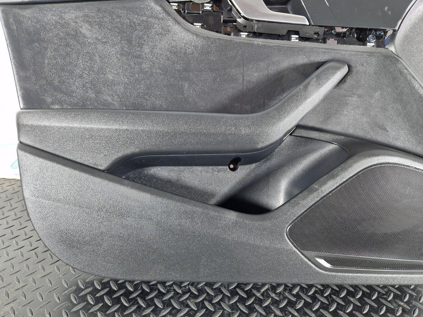 16-19 AUDI A4 B9 S-LINE GENUINE FRONT PASSENGER SIDE DOOR CARD PANEL 8W0867133