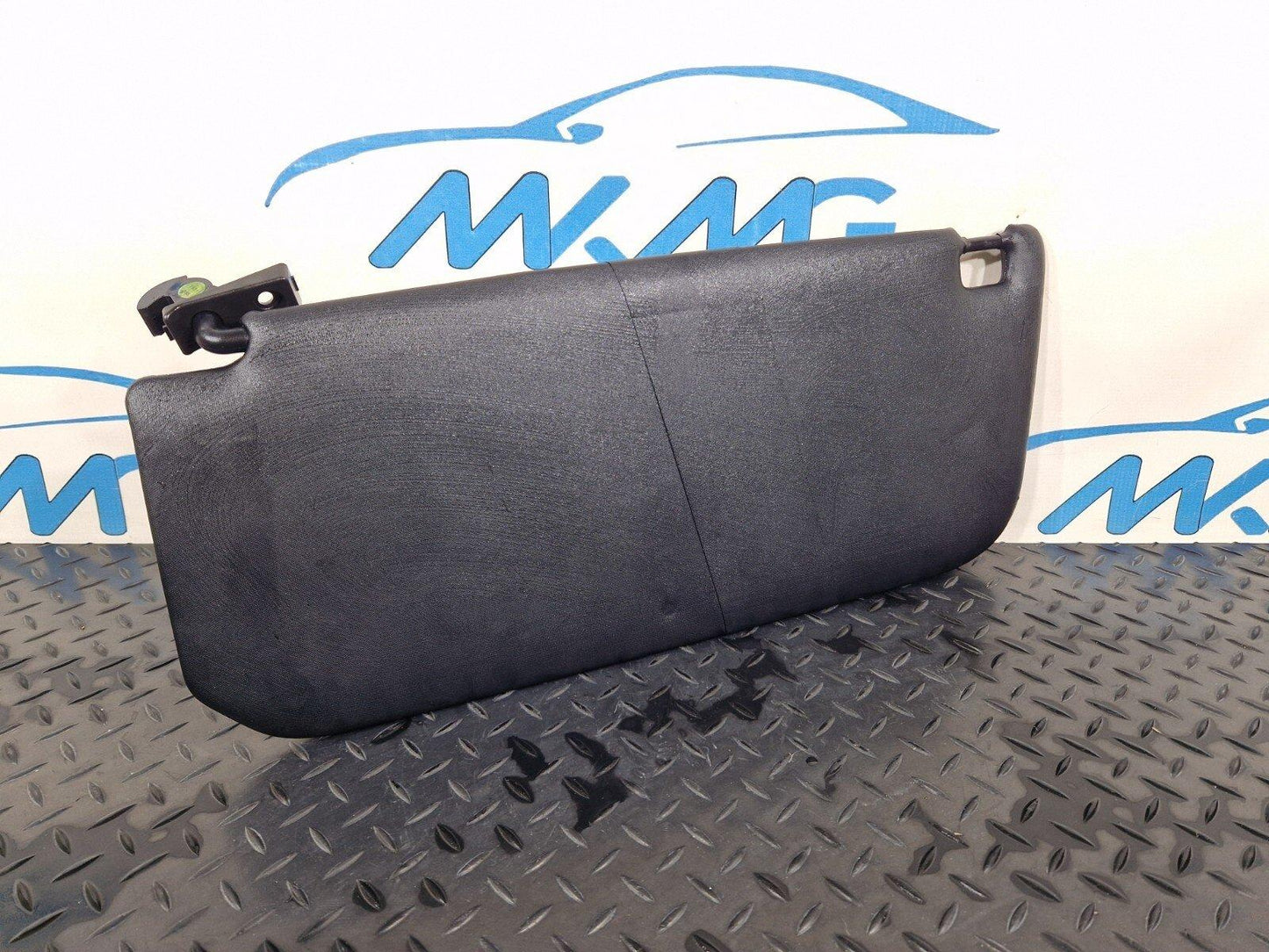 18-ON MERCEDES BENZ SPRINTER W907 PANEL SUNVISOR LEFT BLACK A9108102401