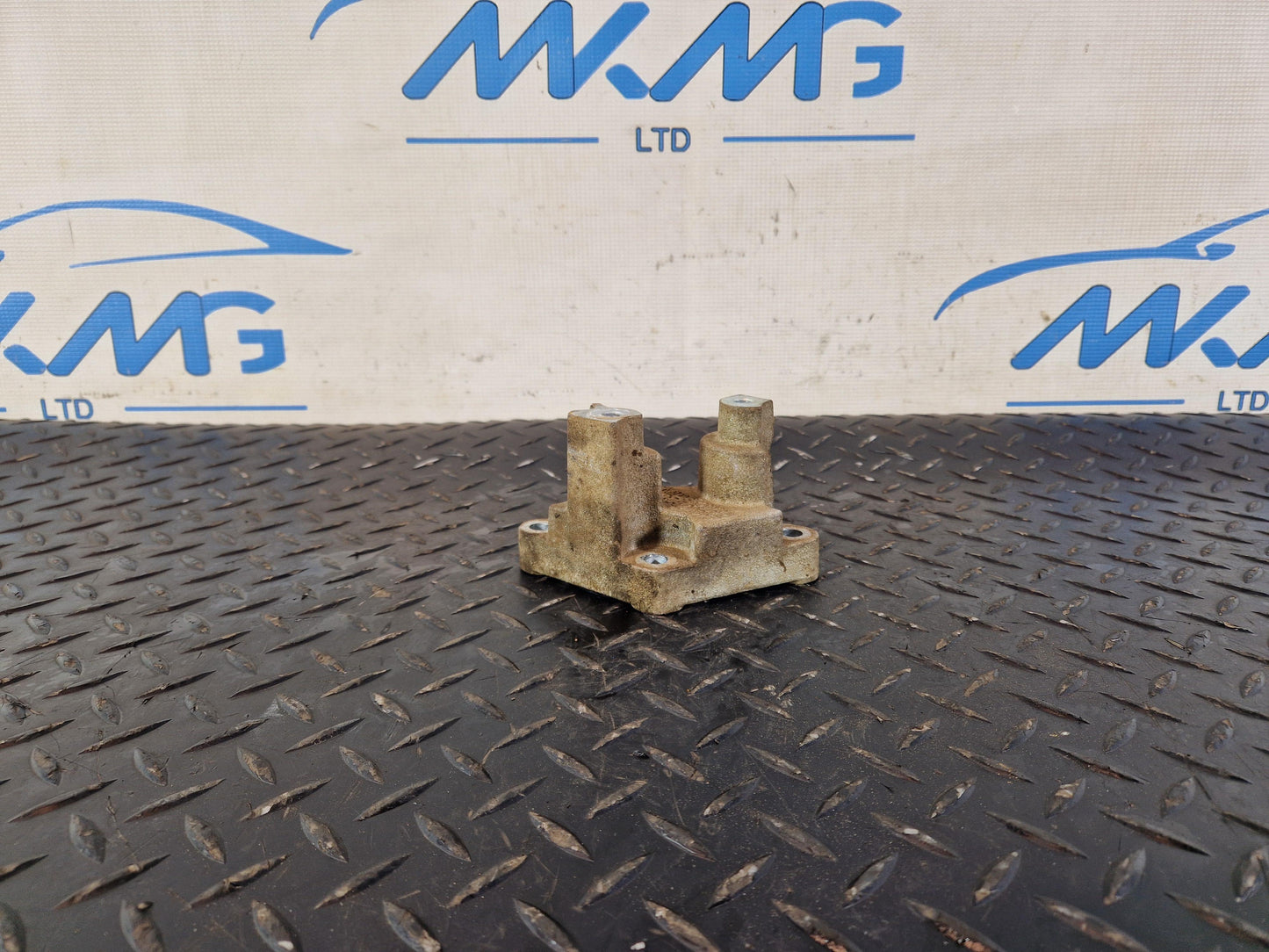 Range Rover Evoque L551 2.0 Petrol Exhaust Pipe Mounting Bracket K8D2-5K291-AB
