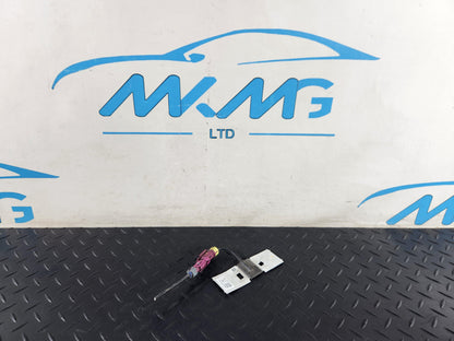 Land Rover Range Rover Evoque L551 SUV Antenna Aerial Amplifier MK72156037AB