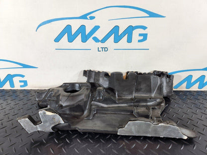 19-ON RANGE ROVER EVOQUE L551 CYLINDER  HEAD COVER M8D26N041BA