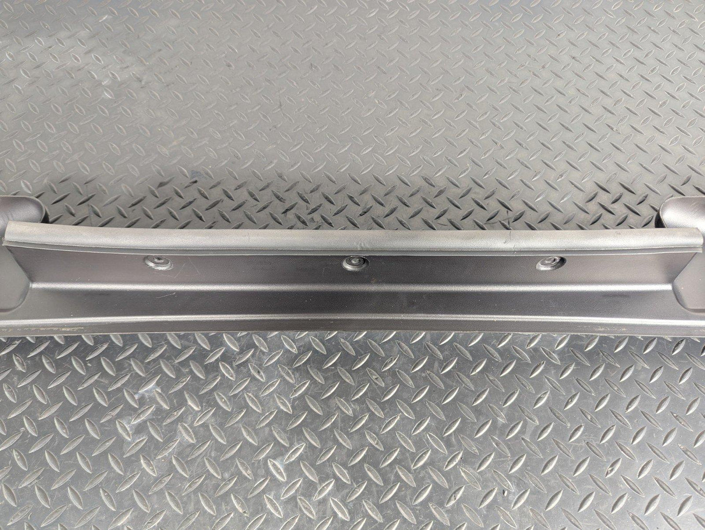 11-19 MERCEDES BENZ ML W166 GENUINE OTHER TRUNK BOOT TRIM ELEMENT A1666910008