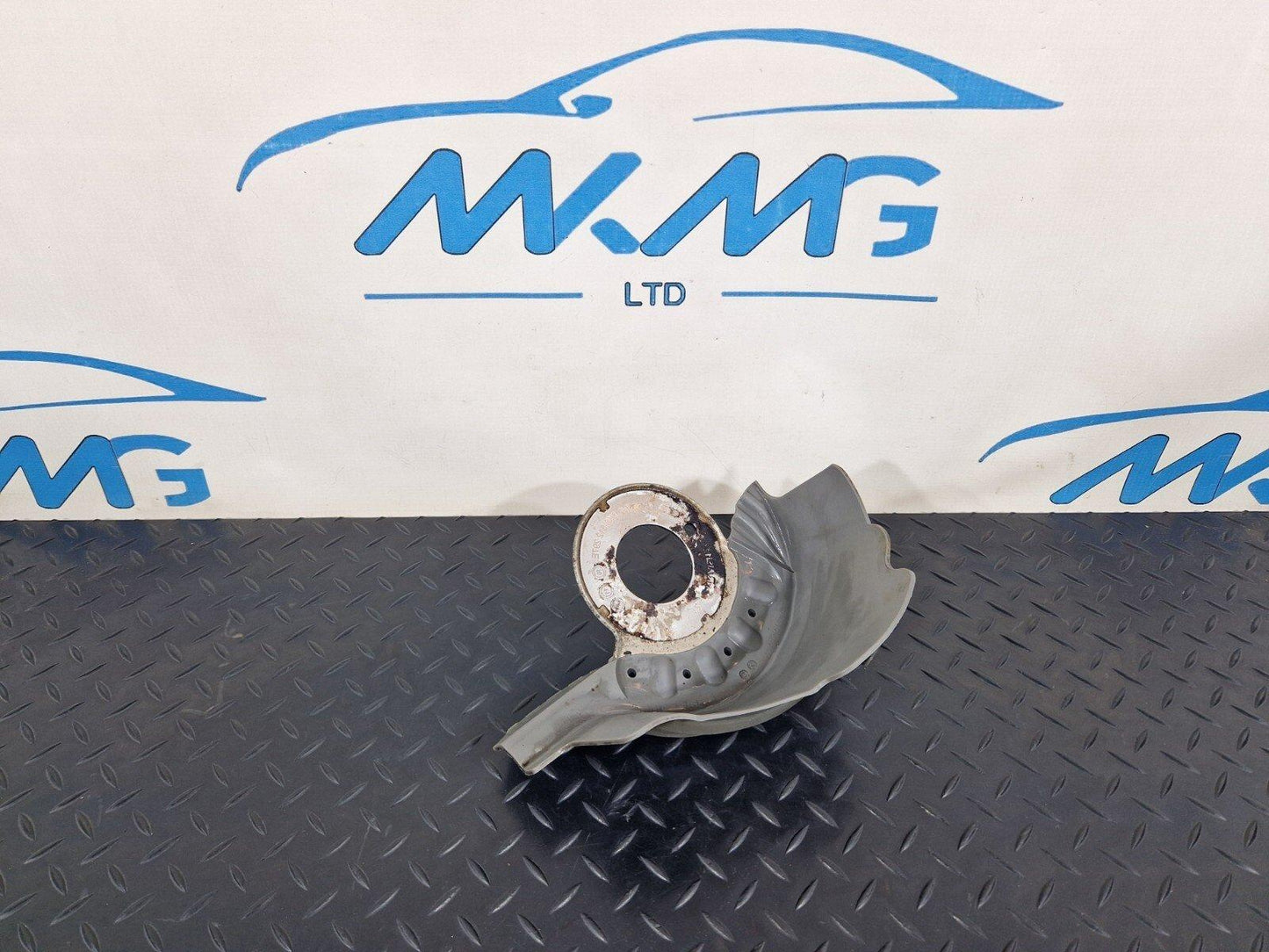 10-18 AUDI A7 4G S-LINE REAR RIGHT SPRING RUBBER COVER GUARD 8R0511540C