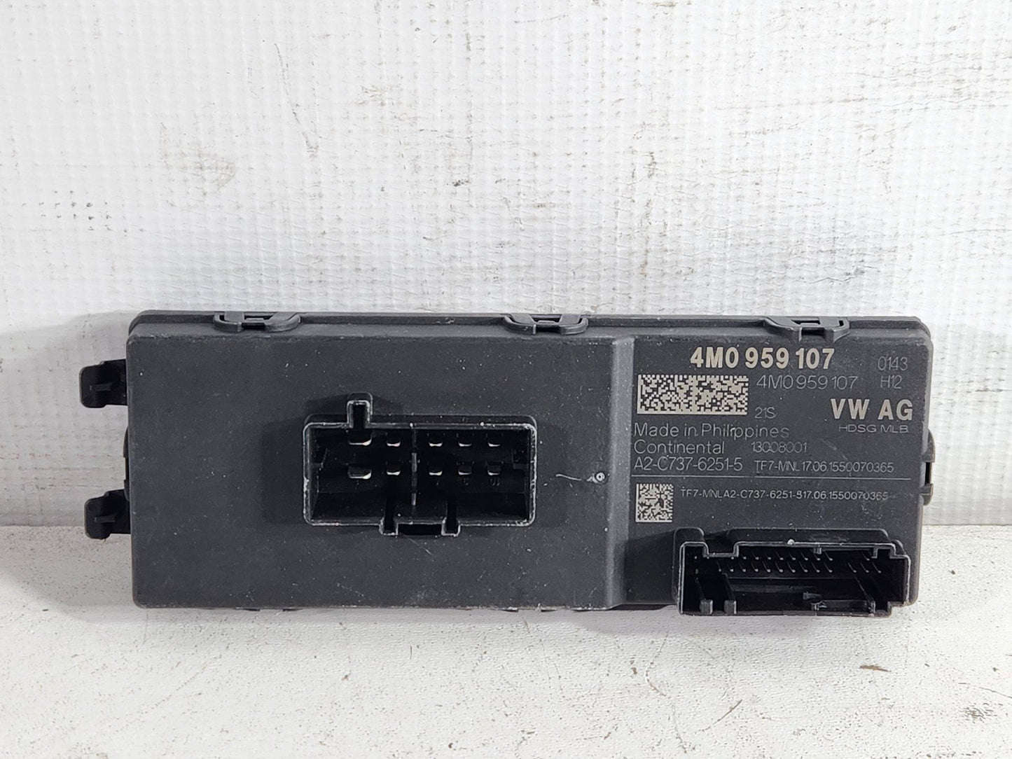 Audi A4 B9 Genuine Tailgate Boot Lid Control Module Unit 4M0959107