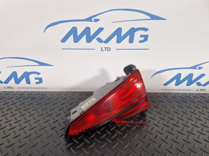16-19 AUDI A4 B9 SALOON REAR RIGHT O/S/R INNER TAILGATE LIGHT 8W5945076A