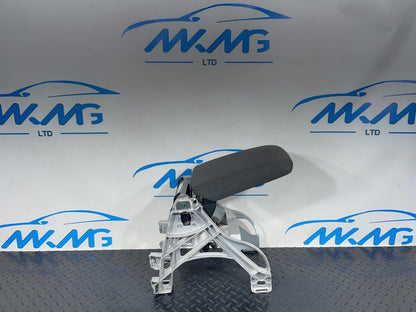 16-19 AUDI A4 B9 SALOON GENUINE 1.4 TFSI CENTER CONSOLE ARMREST 8W0864283A