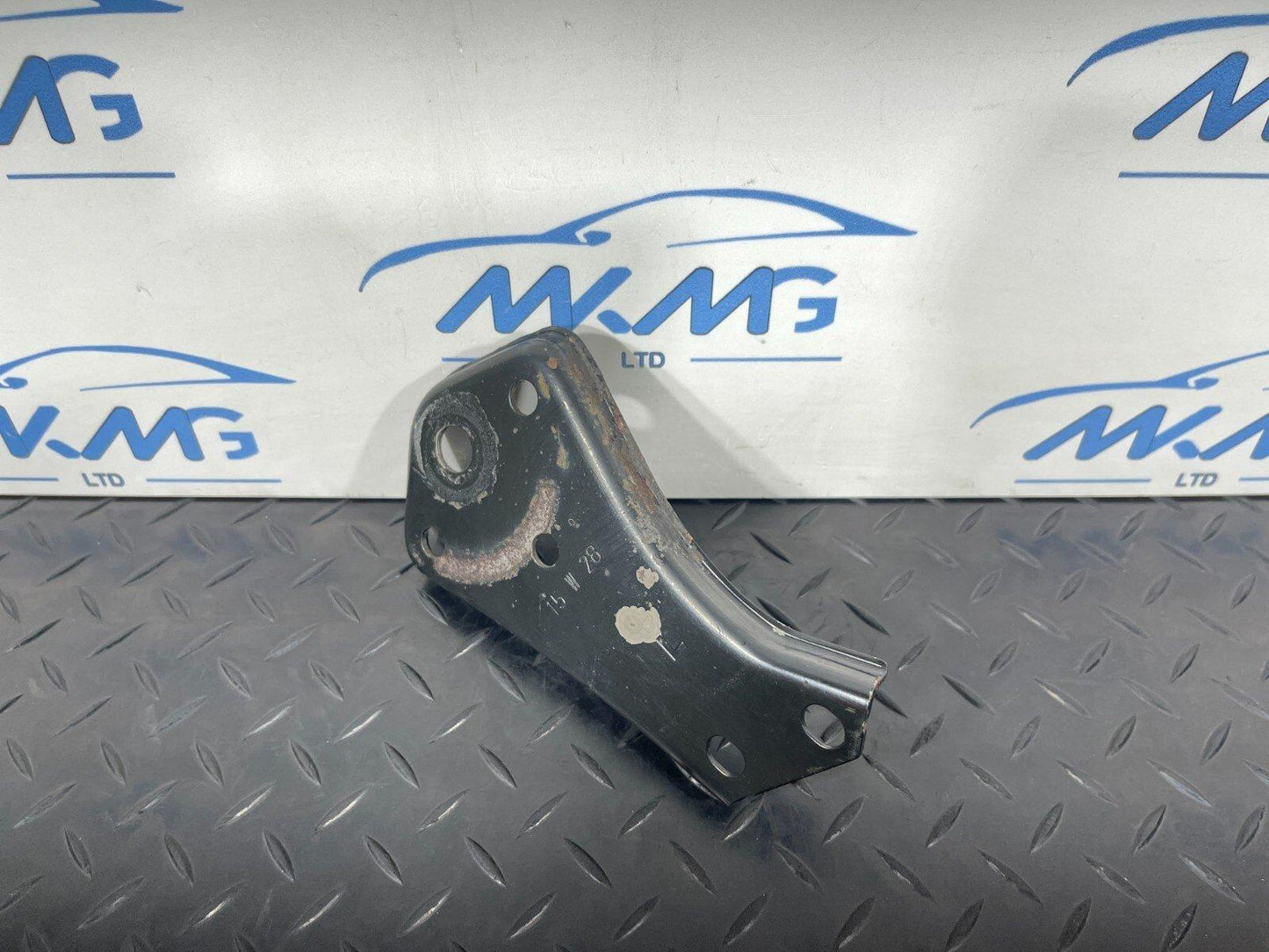 14-21 MERCEDES C-CLASS C350h W205 REAR AXLE SUBFRAME LEFT STOP PLATE A2053520700