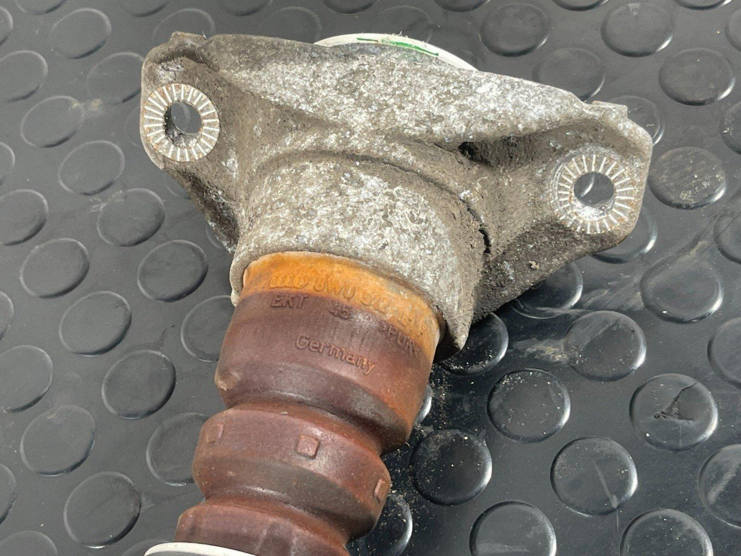 16-19 AUDI A4 B9 REAR LEFT OR RIGHT SIDE SHOCK ABSORBER 8W0513035J 8W0035J