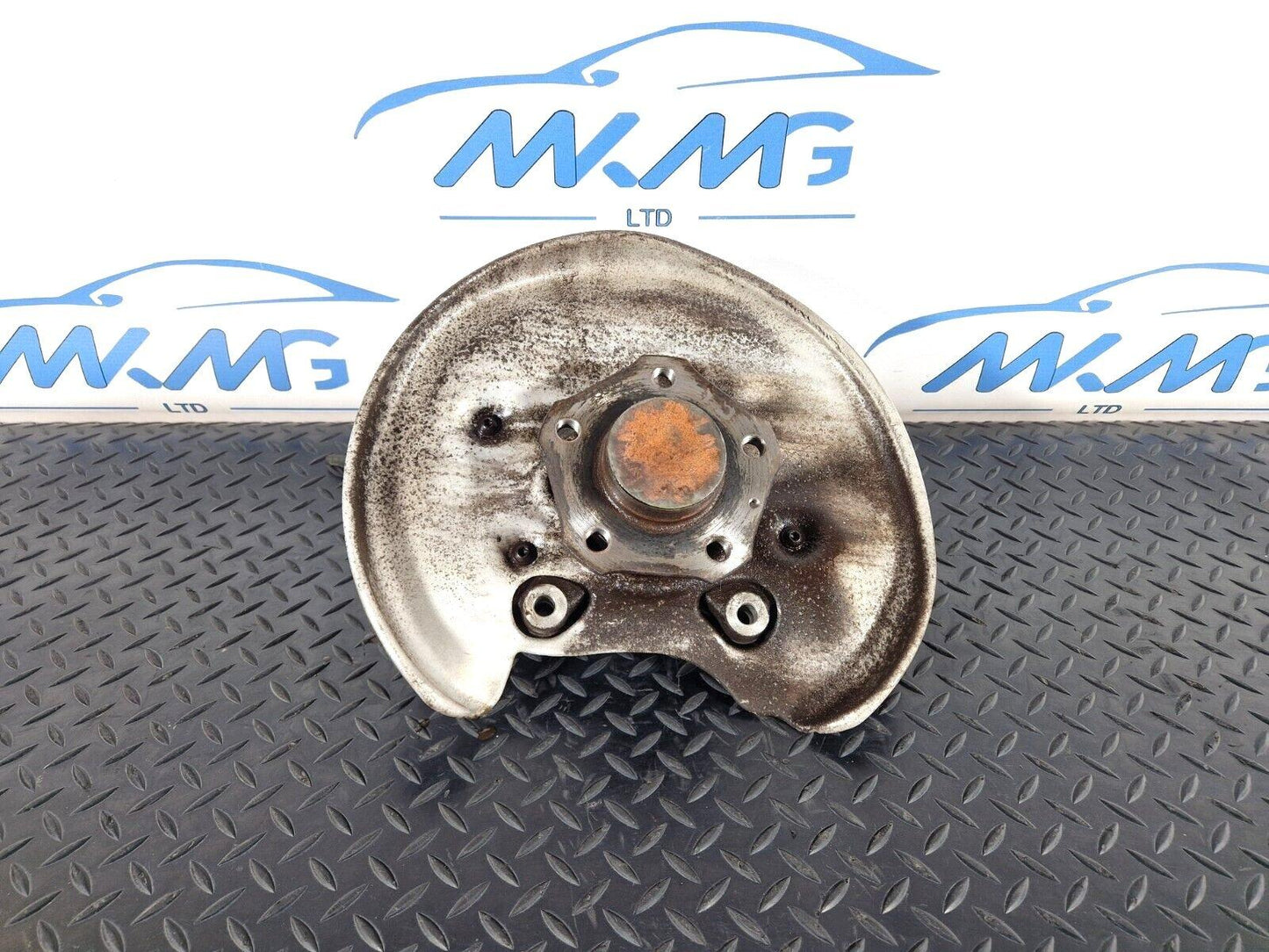 16-24 AUDI A5 F5 GENUINE REAR LEFT N/S WHEEL HUB & BEARING 8W0615611